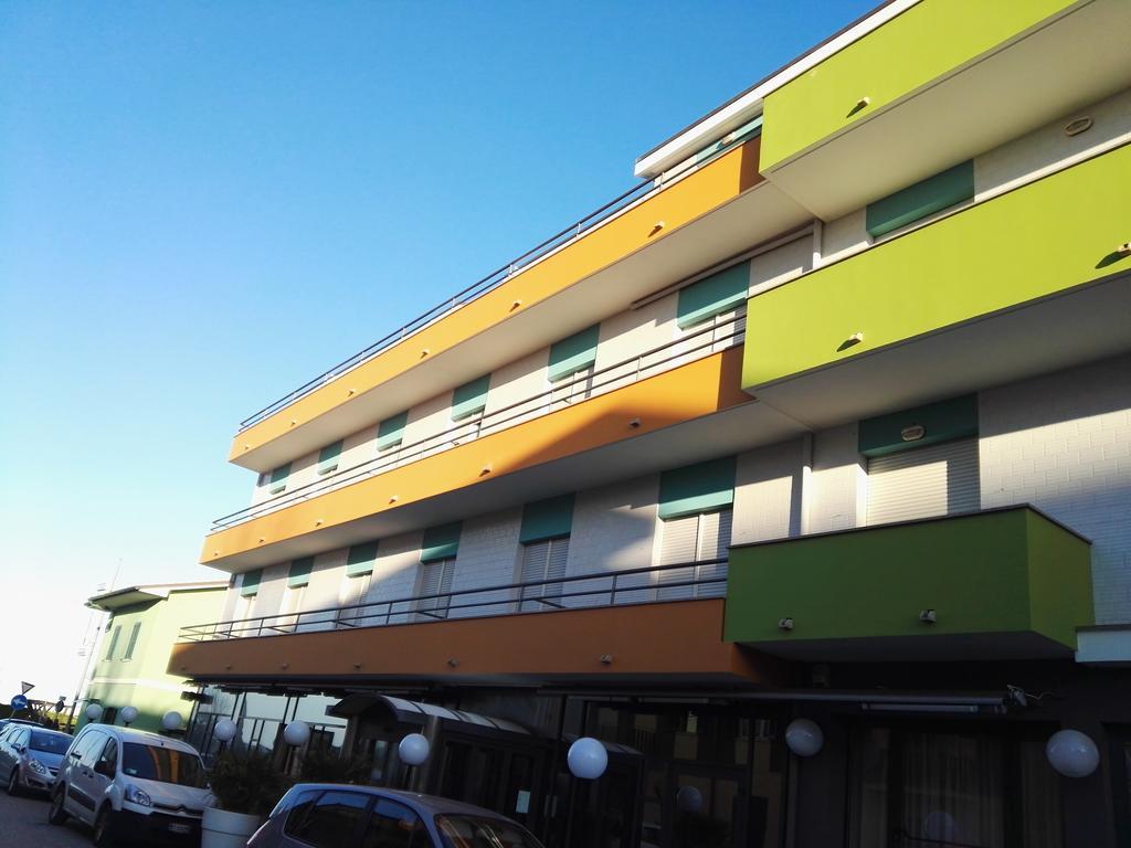 Hotel Corallo Fano Exterior photo